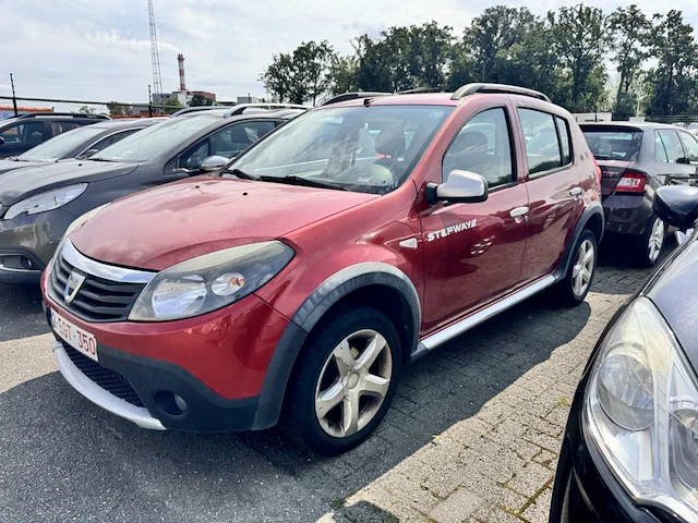 Dacia sandero - afbeelding 1 van  26