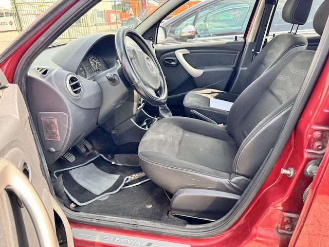 Dacia sandero - afbeelding 24 van  26