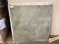 Dado gare du nord grey mat 81x81 cm tegel 44,62 m²