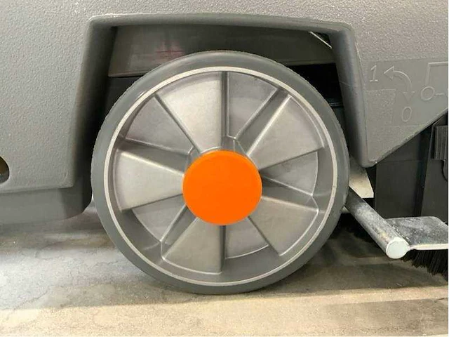 Daewoo - 2025 - dafl50a - vloerschrobmachine - afbeelding 20 van  41