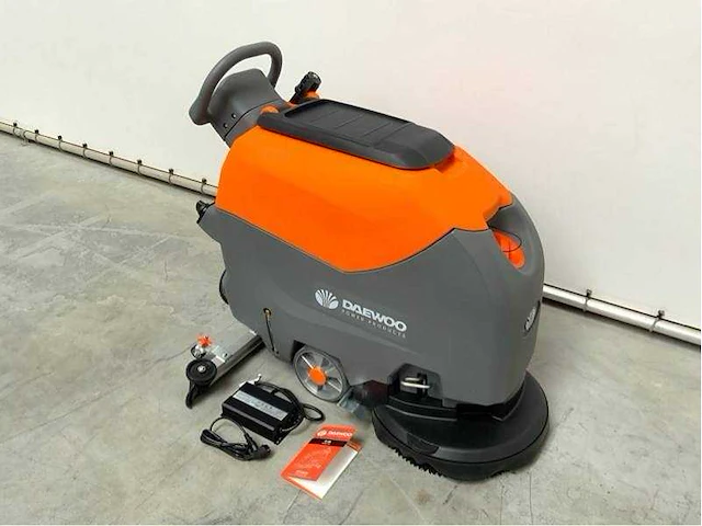 Daewoo - 2025 - dafl50a - vloerschrobmachine - afbeelding 38 van  41