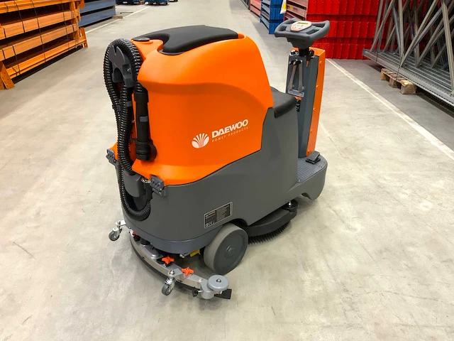 Daewoo - 2025 - dafr70 - zit schrobzuigmachine - afbeelding 15 van  20