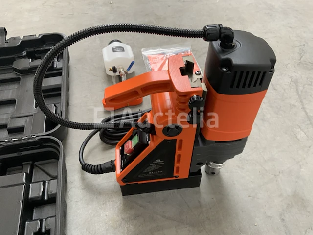 Daewoo - 2025 - damd 1600 - magnetische boormachine - afbeelding 3 van  12