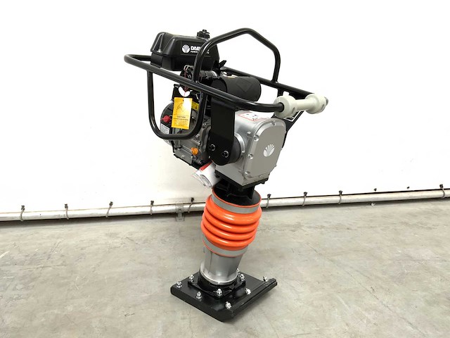 Daewoo - 2025 - darm80 - trilplaat - vibratie stamper 6.5pk - afbeelding 1 van  9