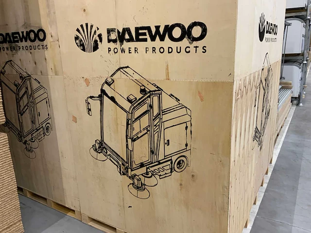 Daewoo - 2025 - das100 - parkeerplaats veegmachine - afbeelding 3 van  30