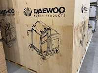 Daewoo - 2025 - das100 - parkeerplaats veegmachine - afbeelding 3 van  30