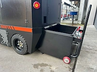 Daewoo - 2025 - das100 - parkeerplaats veegmachine - afbeelding 13 van  30