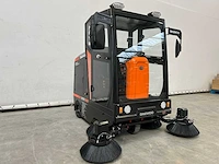 Daewoo - 2025 - das100 - parkeerplaats veegmachine - afbeelding 12 van  30