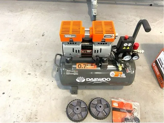 Daewoo - daax 24l - luchtcompressor - afbeelding 3 van  10