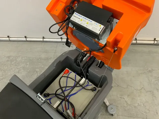 Daewoo - dafr70 - industriële schrobzuigmachine - afbeelding 3 van  19