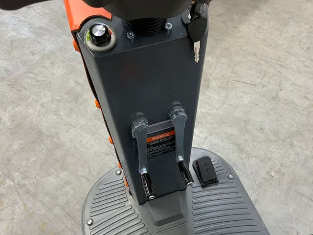 Daewoo - dafr70 - industriële schrobzuigmachine - afbeelding 16 van  19