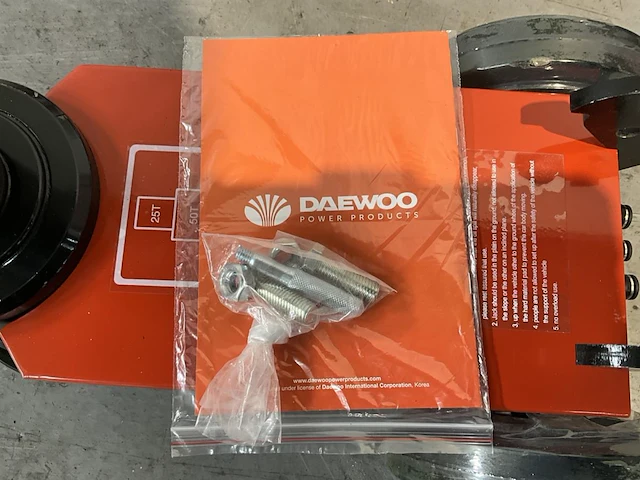 Daewoo - dahj 50t - garagekrik - afbeelding 4 van  13