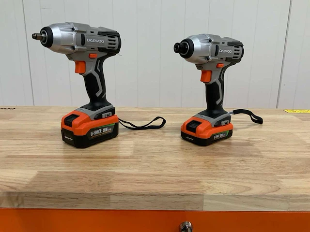 Daewoo - damw387 - gereedschapswagen + 4 in 1 accugereedschap - afbeelding 8 van  19