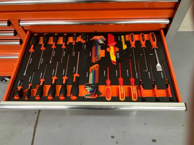 Daewoo - damw387 - gereedschapswagen - afbeelding 14 van  15