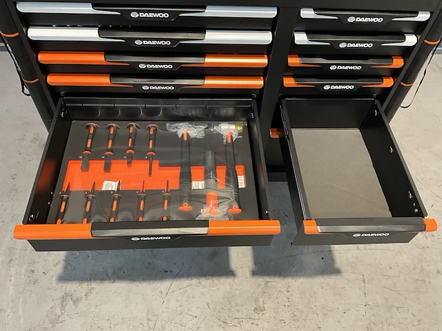 Daewoo - damws267 13 lades 267 delig - gereedschapswagen - afbeelding 4 van  21