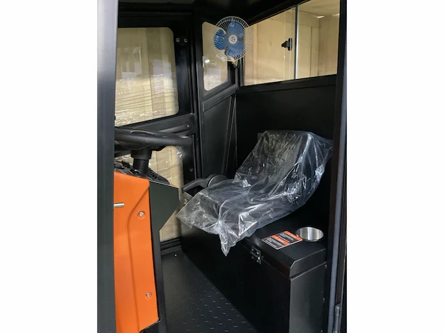 Daewoo - das 100 met cabine - zelfrijdende veegmachine - afbeelding 13 van  37