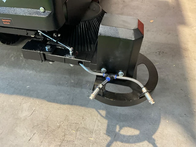 Daewoo - das 100 met cabine - zelfrijdende veegmachine - afbeelding 16 van  37