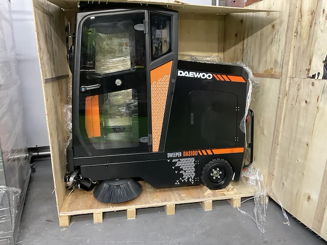 Daewoo - das 100 met cabine - zelfrijdende veegmachine - afbeelding 29 van  37