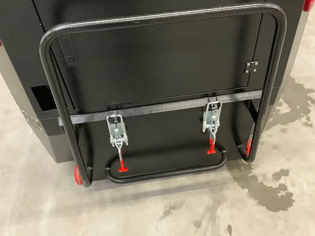 Daewoo - das100 - cabine veegmachine - afbeelding 6 van  27