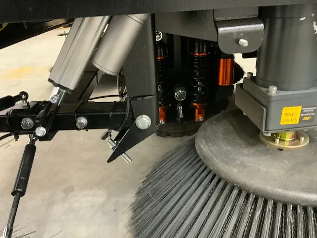 Daewoo - das100 - cabine veegmachine - afbeelding 11 van  27