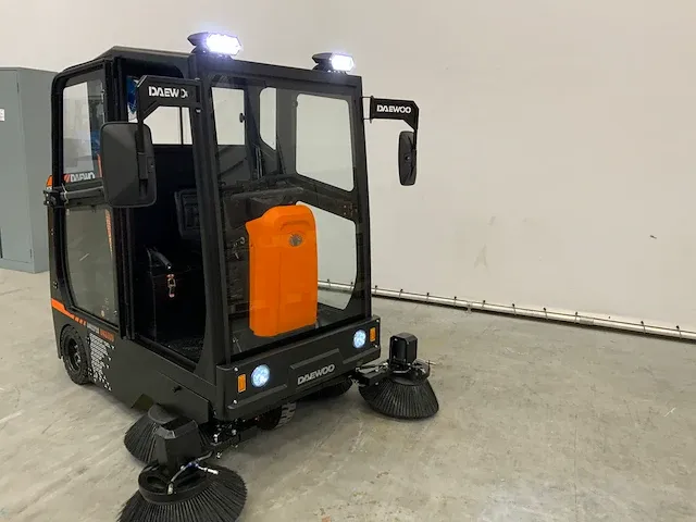 Daewoo - das100 - cabine veegmachine - afbeelding 17 van  27