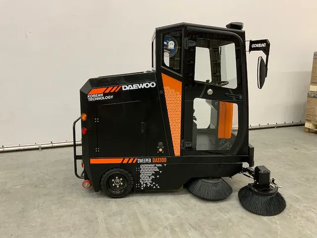Daewoo - das100 - cabine veegmachine - afbeelding 12 van  27