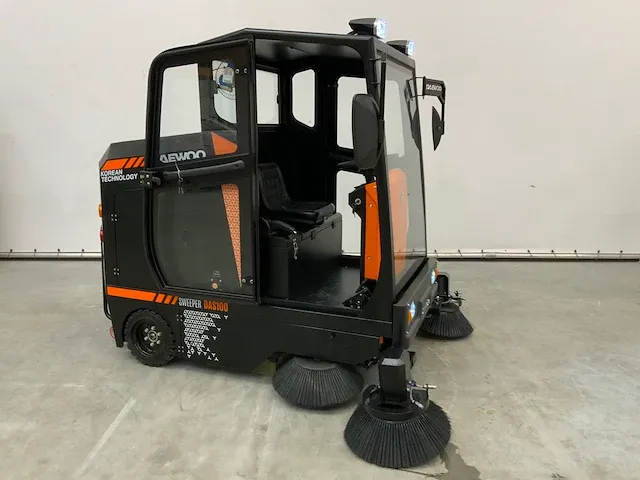 Daewoo - das100 - cabine veegmachine - afbeelding 21 van  27