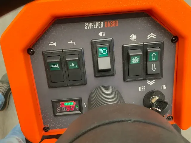 Daewoo - das80 - zit veegmachine - afbeelding 11 van  21