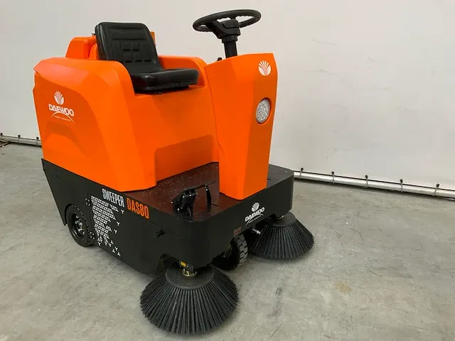 Daewoo - das80 - zit veegmachine - afbeelding 15 van  21