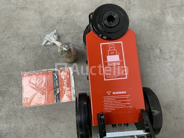 Daewoo 50t. dahj garage krik - afbeelding 3 van  11