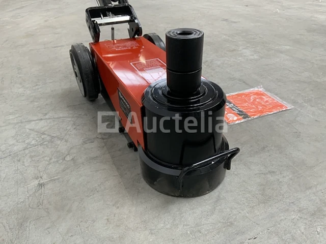 Daewoo 80t. dahj garage krik - afbeelding 5 van  12