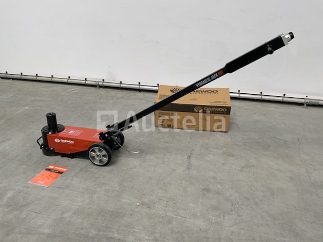 Daewoo 80t. dahj garage krik - afbeelding 1 van  12