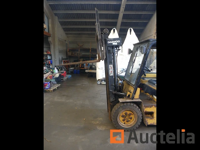 Daewoo d3qs-2 vorkheftruck - afbeelding 15 van  23