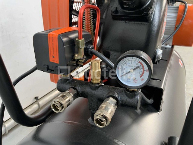 Daewoo daax100l luchtcompressor - afbeelding 14 van  16