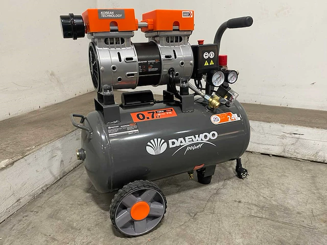 Daewoo daax24l-of olievrije compressor - afbeelding 1 van  14