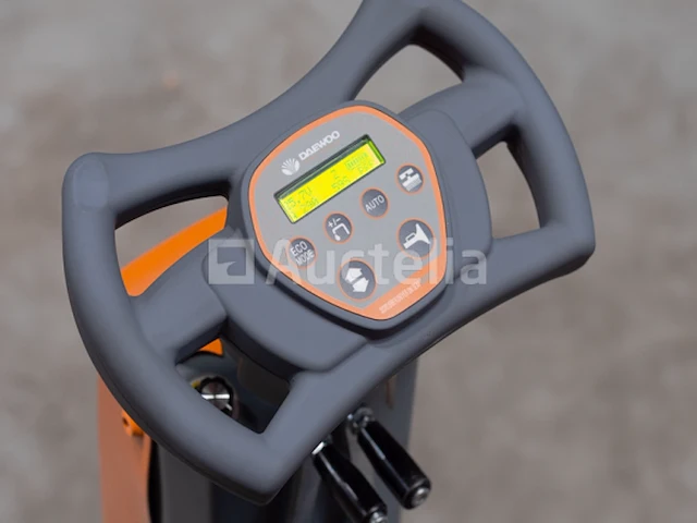 Daewoo dafr70 zit-schrobmachine - afbeelding 15 van  19