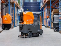 Daewoo dafr70 zit-schrobmachine - afbeelding 16 van  19
