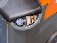 Daewoo dafr70 zit-schrobmachine - afbeelding 12 van  19