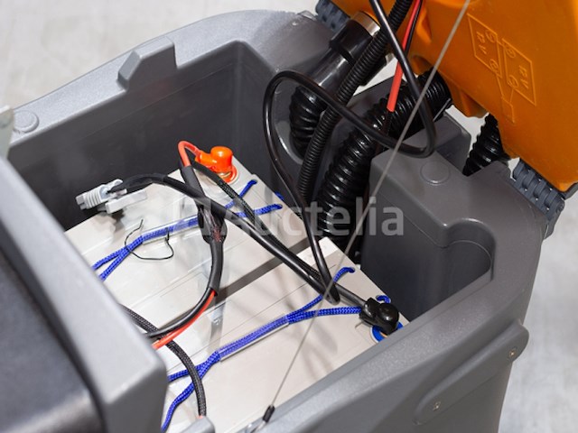 Daewoo dafr70 zit-schrobmachine - afbeelding 7 van  19