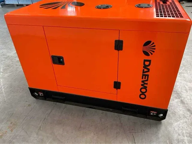 Daewoo dagfs-15 15kva noodstroomaggregaat (2x) - afbeelding 4 van  22