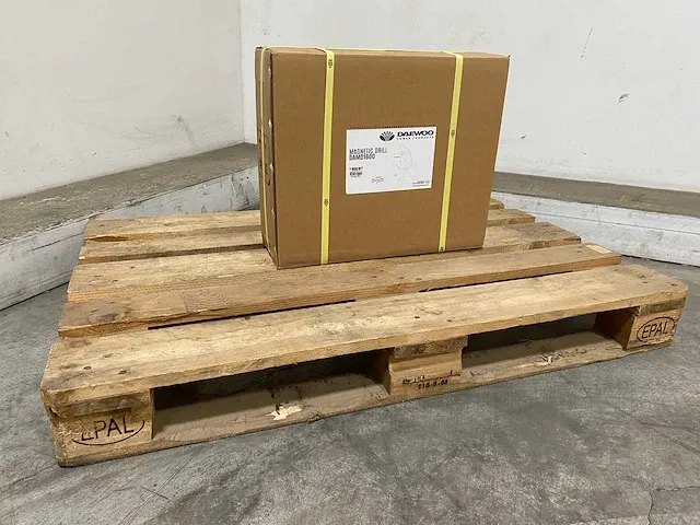 Daewoo damd1600 magnetische boormachine - afbeelding 9 van  17