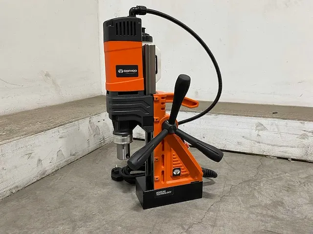 Daewoo damd1600 magnetische boormachine - afbeelding 10 van  17