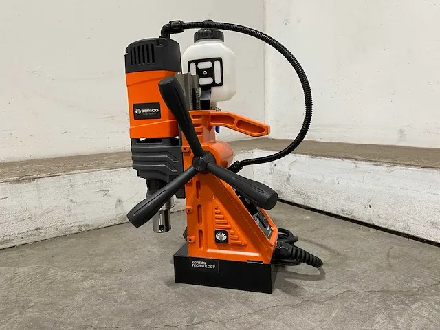 Daewoo damd1600 magnetische boormachine - afbeelding 11 van  17