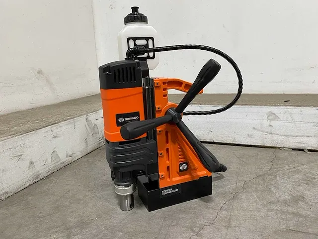 Daewoo damd1600 magnetische boormachine - afbeelding 12 van  17