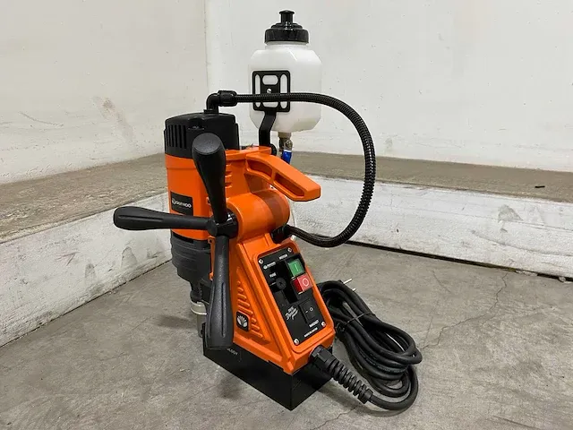 Daewoo damd1600 magnetische boormachine - afbeelding 14 van  17