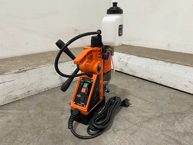 Daewoo damd1600 magnetische boormachine - afbeelding 16 van  17