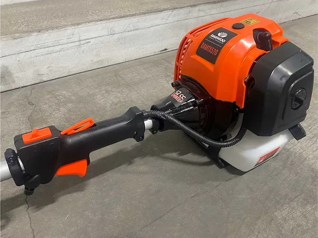 Daewoo damtx520 4-in-1 benzine bosmaaier - afbeelding 3 van  14