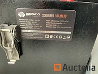 Daewoo daxm30 schrobmachine - afbeelding 4 van  16