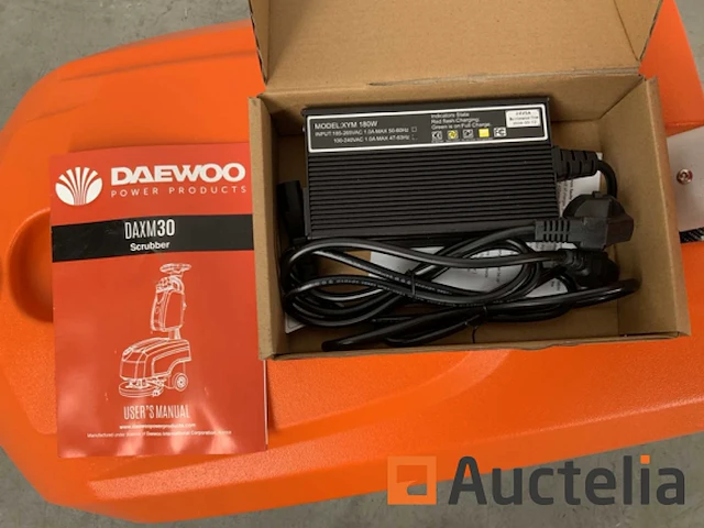 Daewoo daxm30 schrobmachine - afbeelding 13 van  16