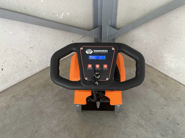 Daewoo daxm30 vloerschrobmachine - afbeelding 4 van  18